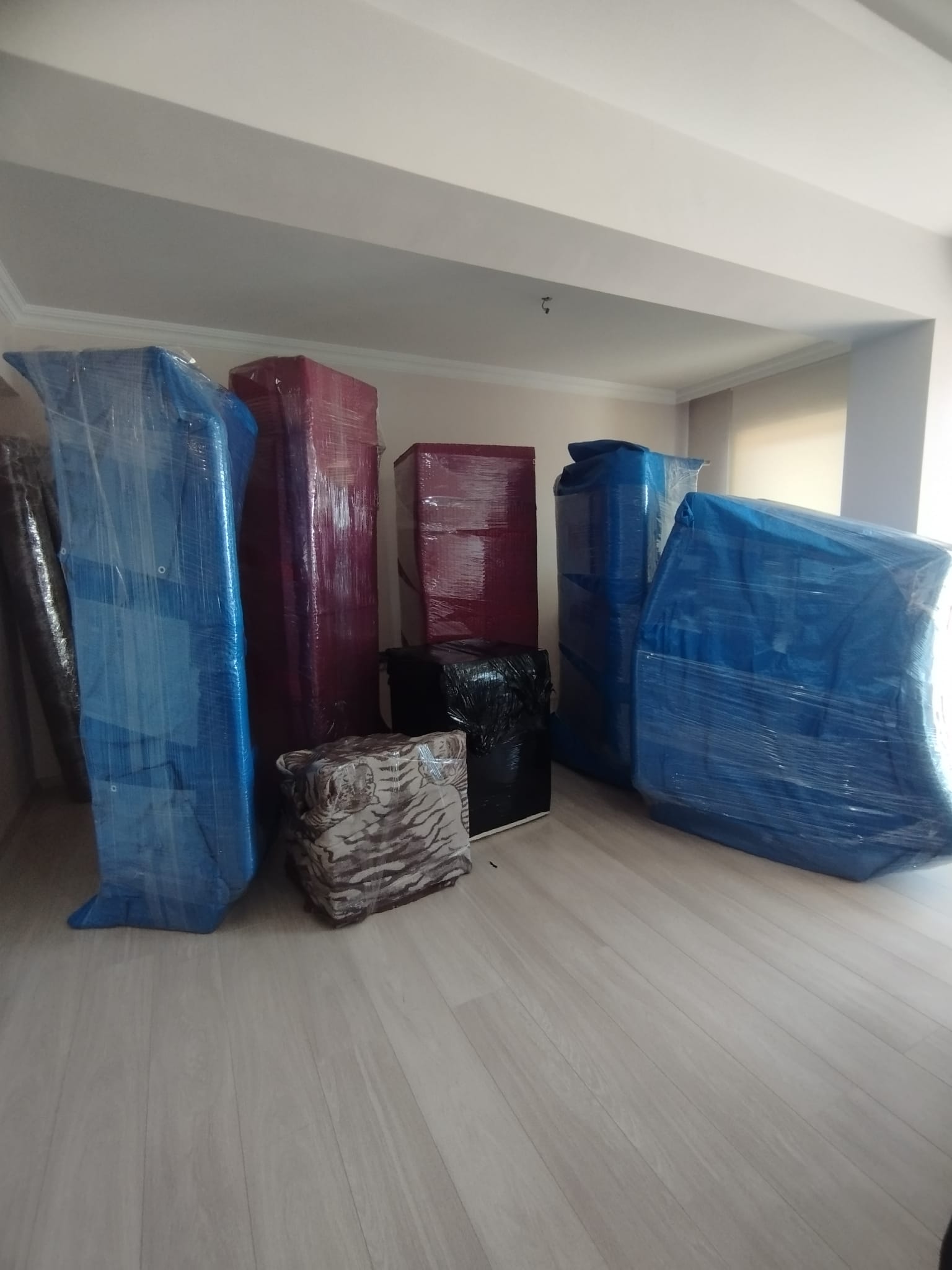 Mobilya Montajı ve Sökümü (Marangozlu Nakliyat)